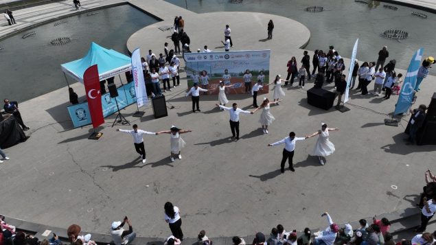 balikesirde_adimlar_otizm_farkindaligi_icin_atildi_2-635x357 Balıkesir'de Adımlar Bu Kez "Farklılıklar" İçin Atıldı