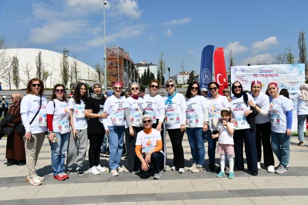 balikesirde_adimlar_otizm_farkindaligi_icin_atildi_7-600x400 Balıkesir'de Adımlar Bu Kez "Farklılıklar" İçin Atıldı