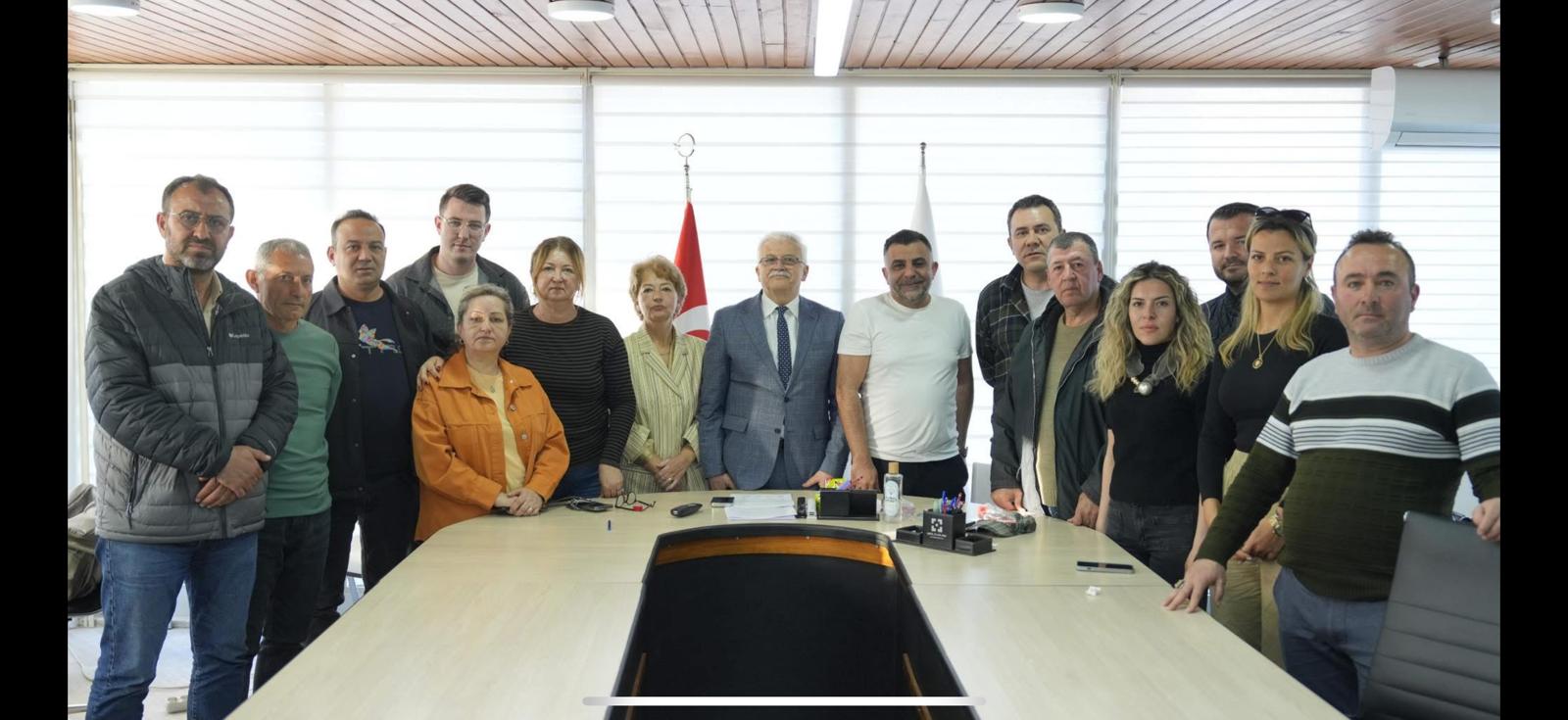 baskan-ve-meclis-uyeleri Burhaniye'de Kaos Arayanlara Kötü Haber