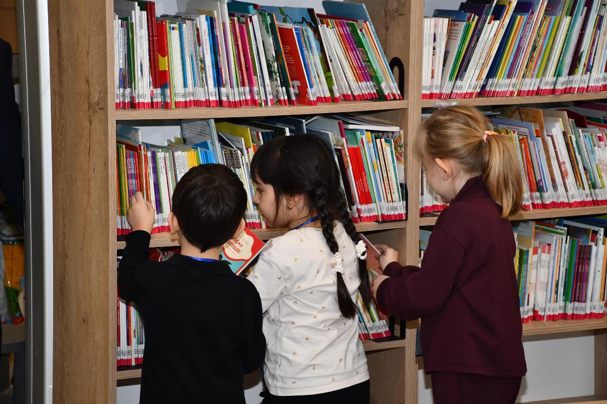 buyuksehirin_kutuphane_haftasi_etkinliklerine_yogun_ilgi_1 Kütüphane Haftası etkinliklerine Balıkesir’de yoğun ilgi