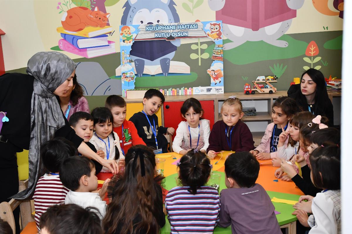 buyuksehirin_kutuphane_haftasi_etkinliklerine_yogun_ilgi_6 Kütüphane Haftası etkinliklerine Balıkesir’de yoğun ilgi