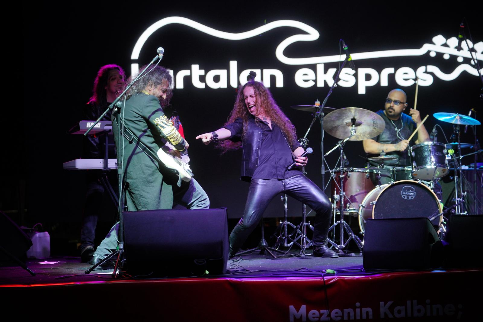02 Kurtalan Ekspres
